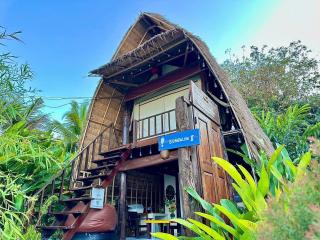 The Frog Cabana Resort - - 7