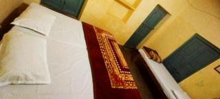 New Shri Viswanatham Guest House - Benares - 8