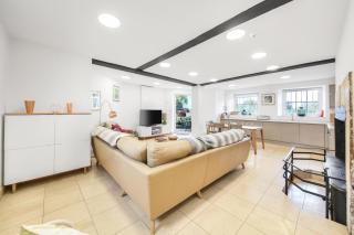 Craven House Apartments Ltd - East Molesey - 1