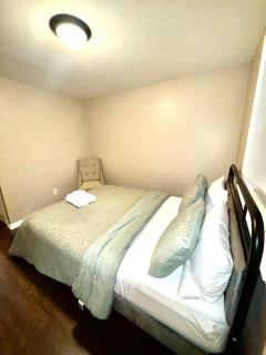 2BR Home in Wynnefield Philadelphia - Philadelphia - 3