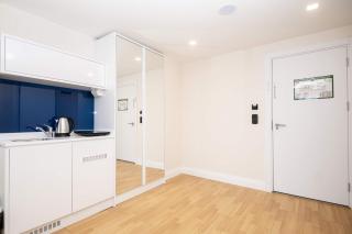 City & Sea view 1BR Apt in Batumi - by Wehost - Batoemi - 3