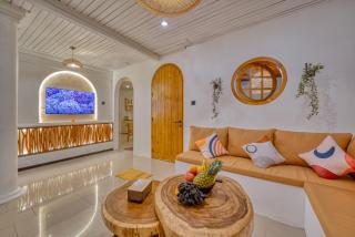 3 Bed Cozy Mediterranean-Style Escape in Berawa - Canggu - 2