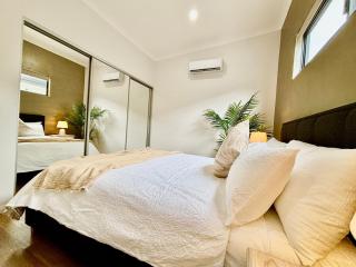 Joondalup Hidden Villa Gemma W Pool! - Perth - 1