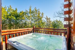 Galaxy Splash Hot Tub Pool Theater and MTN Views - Sevierville - 9