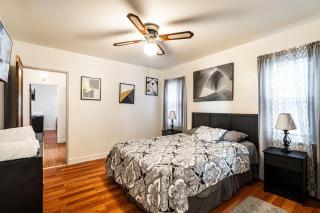 Charming 6BR Home in Milwaukees Historic District - 8