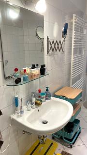 Best connected near Ostbahnhof with balcony - Munich - 4