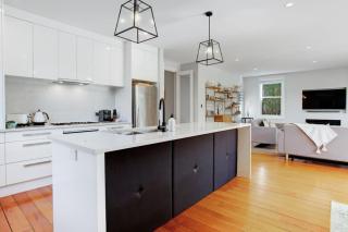 Solara Executive Villa with Air-Con and Backyard - Auckland - 9