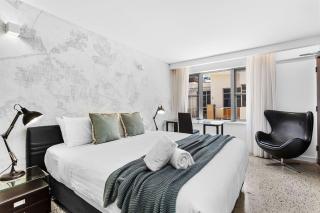 Nest on Newcastle - S3 - 0