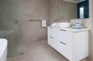 Endless Summer - The Reefs - 2