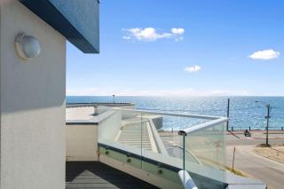 Sea La Vie - The Watch - 4