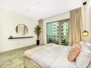 Stylish 1BR - Burj Khalifa View - 8