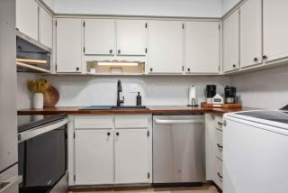 Elegant APT 8mi to FT Moore walk to Lakebottom - Columbus - 6