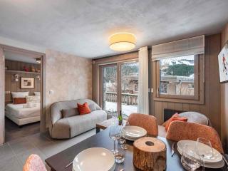 Appartement Hereford : Cosy et Design, 4 Pers, 2 Ch, Proche Remontées, Courchevel Moriond - FR-1-563-50 - 1