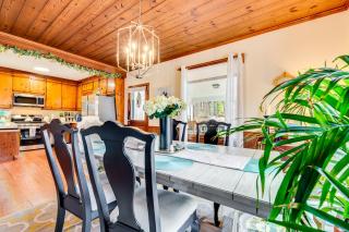 3 Mi to Marietta Square Hot Tub Haven with 2 Patios - Marietta - 5