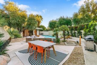 NEW - Mid-Century Modern Getaway in Palm Springs - 3