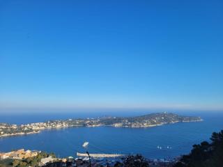 Bas de villa plus piscine Vue époustouflante - 1