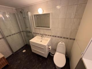 2 roms kjellerleilighet med separat soverom - 6