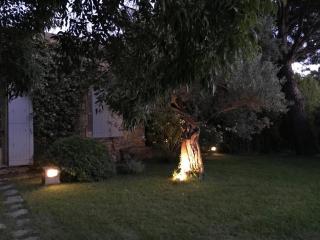 Maison de campagne en plein village - 3