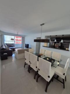apto con inmejorable ubicación y servicios - Punta del Este - 0
