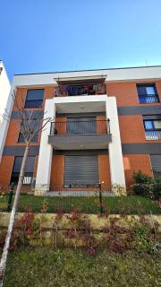 Lake By Apartment - Sauk - 2