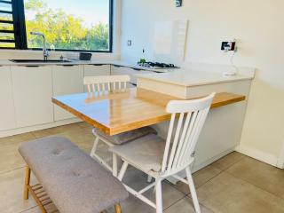 Private Secluded Cosy Studio in Avalon Golf Estate - 8