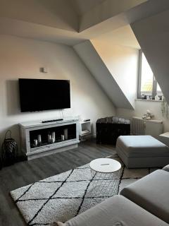 Moderne Galeriewohnung mit Balkon und Stellplatz am Wenigemarkt - 3
