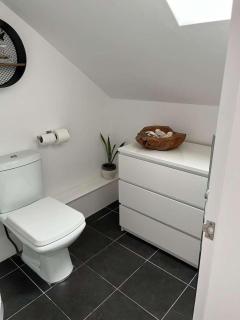 Cosy Village Apartment in Nottingham with parking - Nottingham - 3
