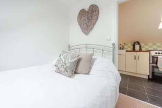 Cosy Village Apartment in Nottingham with parking - Nottingham - 0