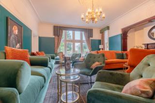The Whitehall Hotel & Distillery - Darwen - 1