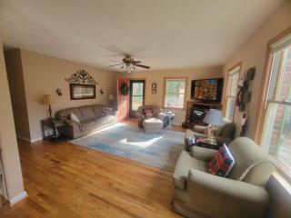 Carrie's Cottage - Rogers - 1