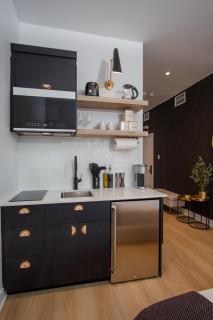 Studio #13 - Self Check-In - Plateau - St-Denis - Montreal - 7