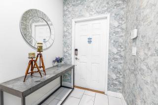 Amazing Townhouse TVPM - 8