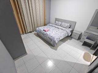 Modern 1BR City View - Ajman - 1