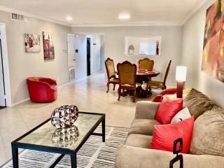 Cozy Chic City Condo - Houston - 0