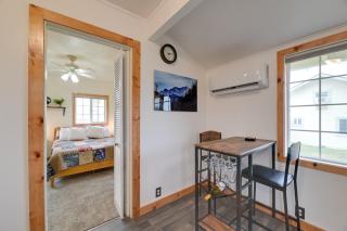 Nature Lovers Getaway in Rural Grants Pass - 3