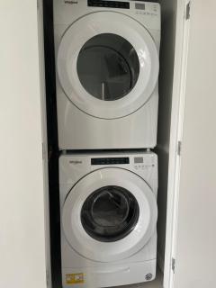 Downtown 1 Bedroom Water View Condo - Vancouver - 9