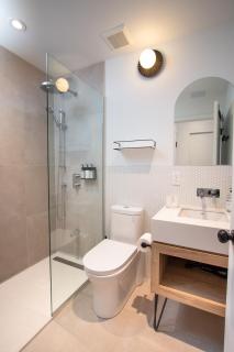 Studio #11 - Self Check-In - Plateau - St-Denis - 6