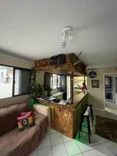 Flora e Fauna Hostel - 8