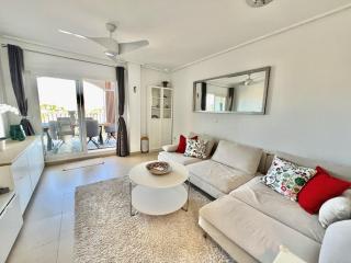 Stunning front line apartment with golf and mountains view - 9