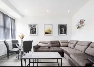 Northern Water Park Escape Sleeps 10 - Manchester - 0