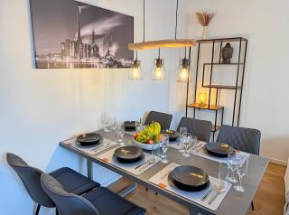 Wohlfühl-Business-Apartment I King-Size-Betten I Massagesessel I Nespresso I 1Gbits LAN&WLAN I Parkplatz I City - Wolfsburg - 0
