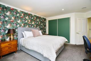 Stay at Puhara - Parklands Escape - Christchurch - 2