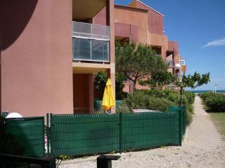 Barcarès F2 cabine, RDC, plage 50 m, 28 m2, 6 personnes - 8