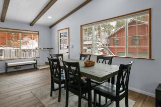 The Fox Den - Hot Tub, Smart TV, Electric Fireplace - Big Bear City - 2