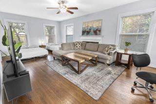 Modern 5BD Retreat I Near Hotspots I Sleeps 16 - Houston - 1