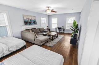 Modern 5BD Retreat I Near Hotspots I Sleeps 16 - 5