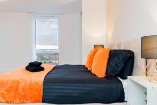 Modern 2BR Penthouse - Extended Stays, Free Parking & Fast Wi-Fi - Southampton - 8