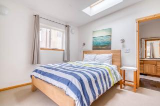 Modern Manzanita Retreat - Meredith Lodging - Nehalem - 8