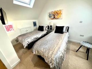 Glastonbury Sacred Vault, 1 Bedroom, Split-Level - 3
