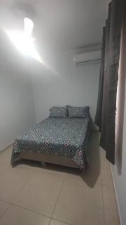CASA - 3 quartos com ar - bairro Tiradentes - Campo Grande - 2